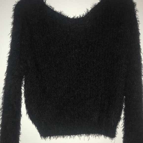 🖤🖤Comfy black crop top sweater 🖤🖤 - Picture 4 of 6